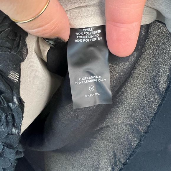 Vince Camuto Black Nude Floral Top, Medium - Picture 6 of 6